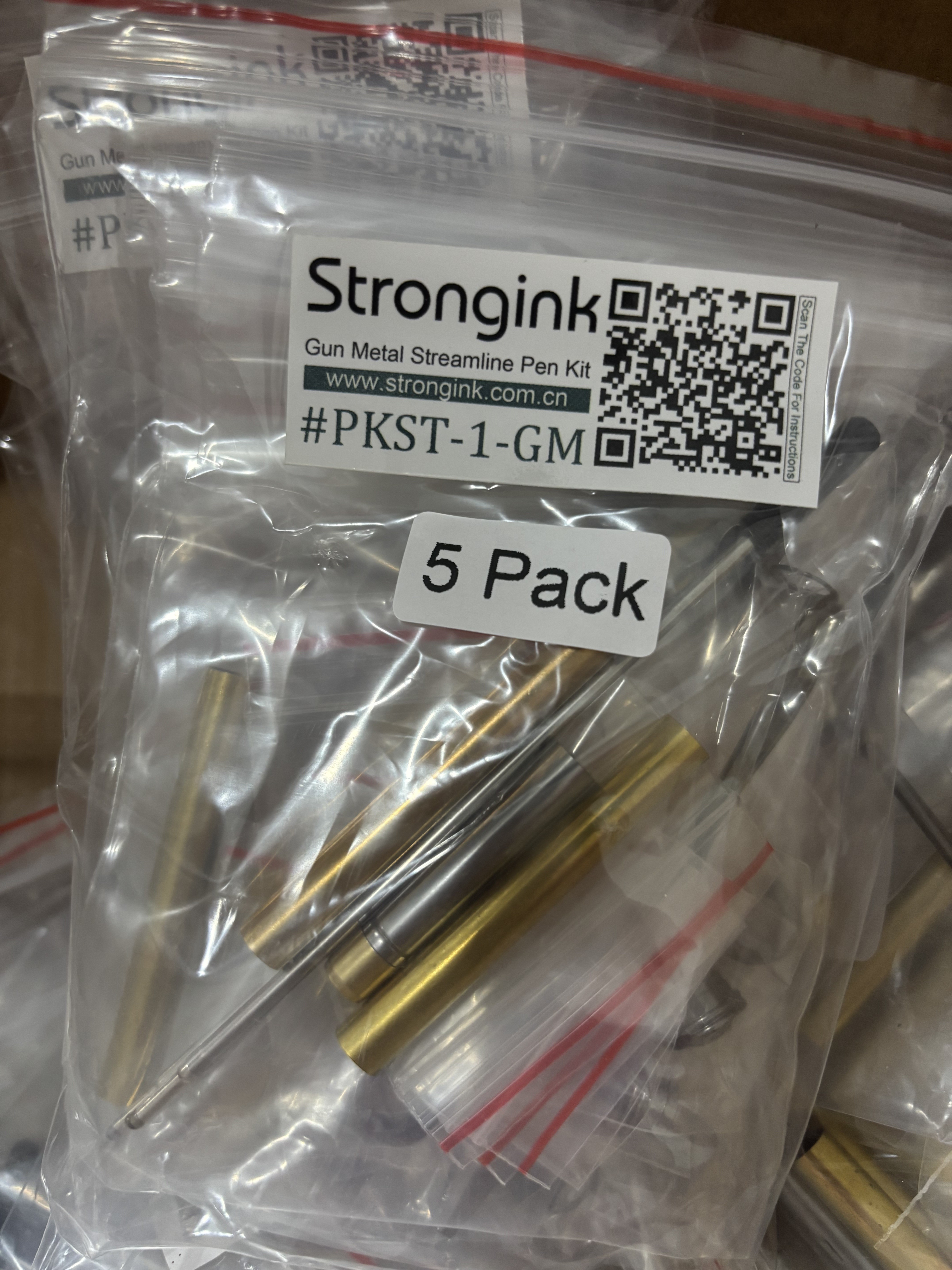 The handwriting is smooth and unbroken, the color is correct, and the price is affordable. I will co ...